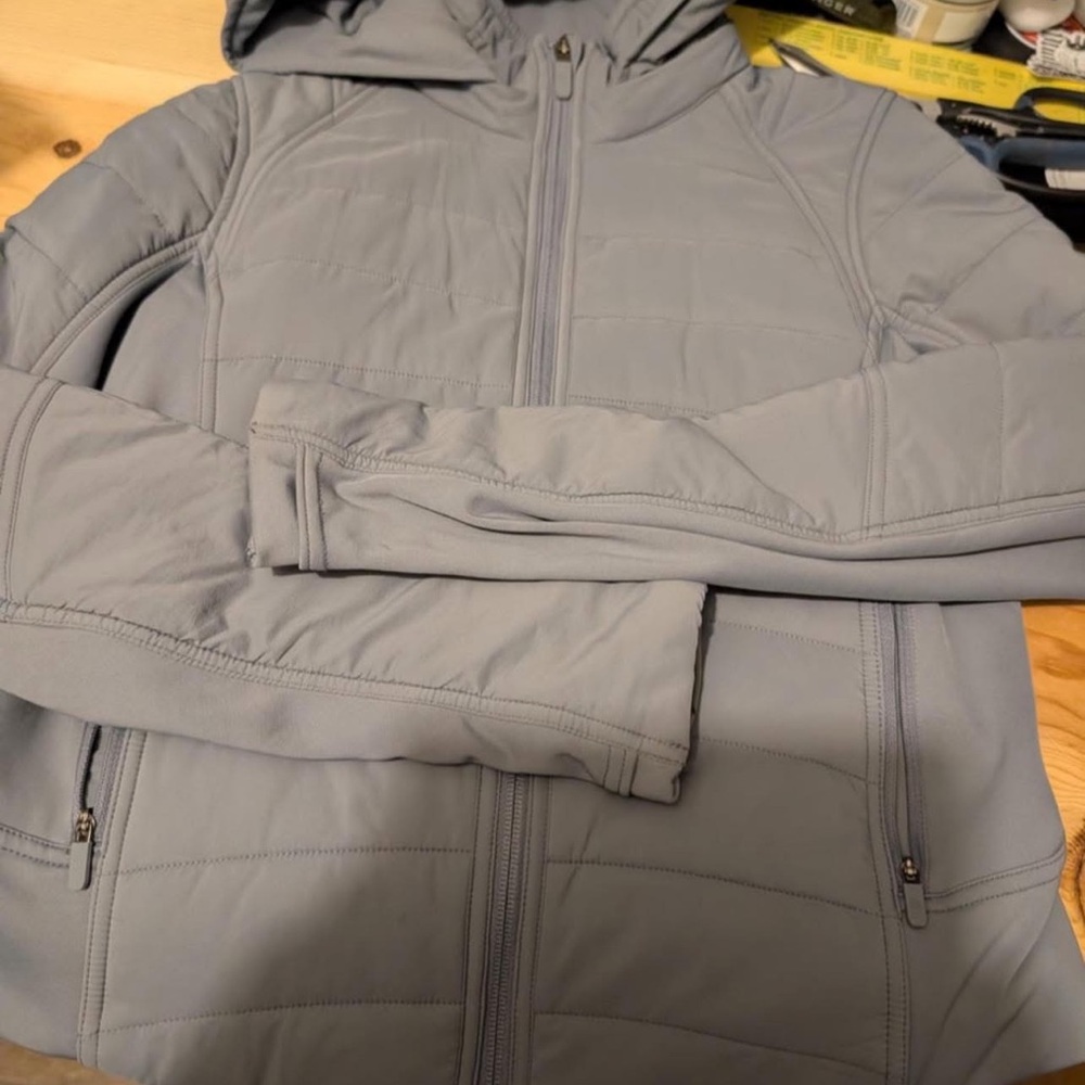 lululemon athletica Light Gray Quilted Hooded Puffer Jacket